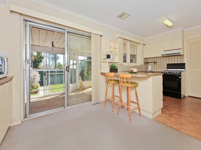 2 Pierre Road, Modbury SA 5092