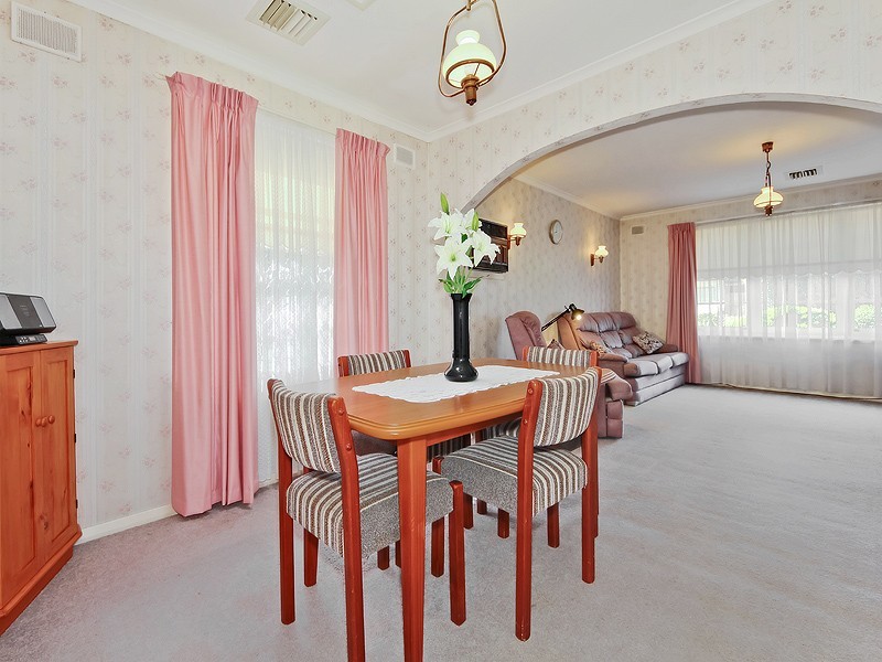 2 Pierre Road, Modbury SA 5092