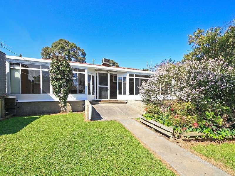 2 Pierre Road, Modbury SA 5092