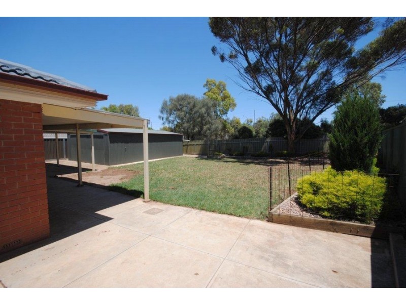 28 Hinkler Crescent, Modbury Heights SA 5092