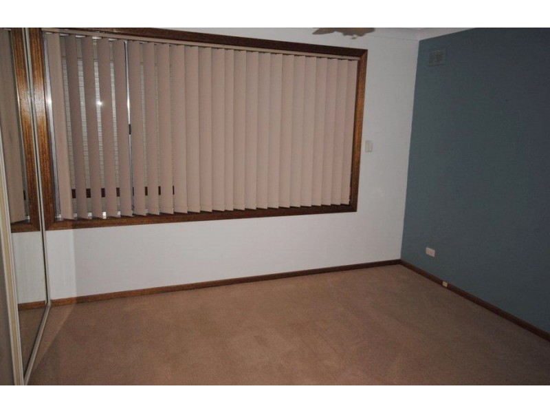 28 Hinkler Crescent, Modbury Heights SA 5092