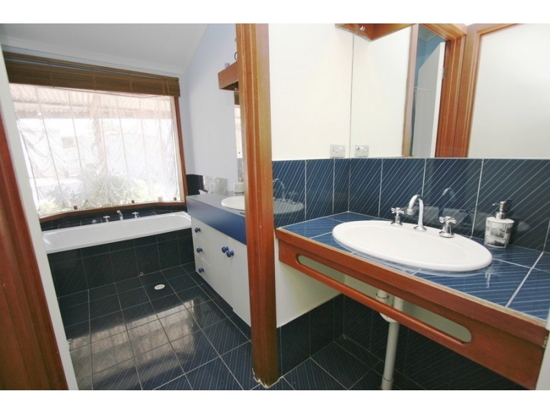 20 High Street, Willaston SA 5118