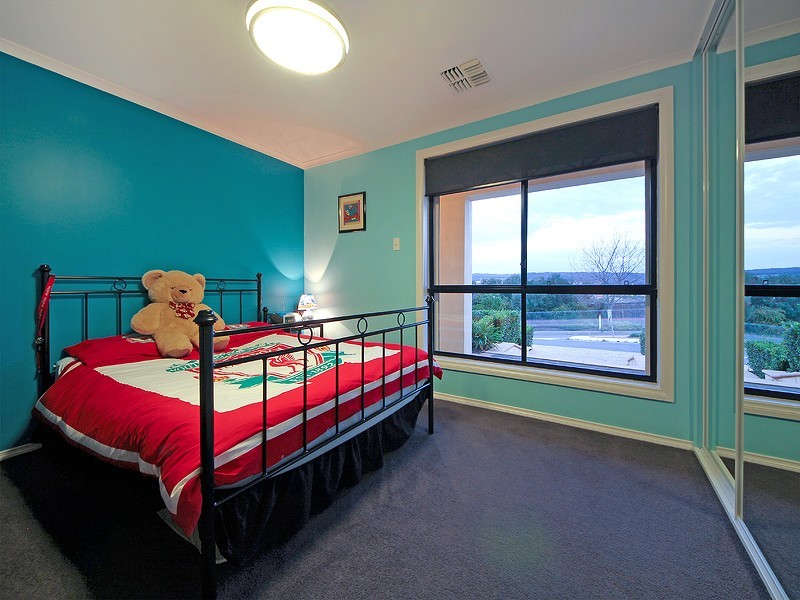 11 Chapel Hill Road, Greenwith SA 5125