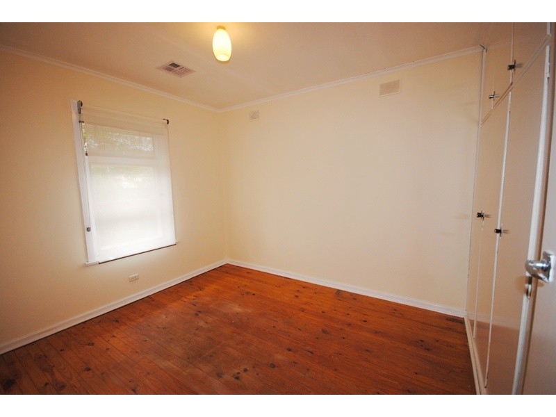 30 Kelly Road, Valley View SA 5093