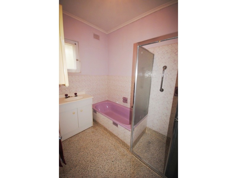 30 Kelly Road, Valley View SA 5093