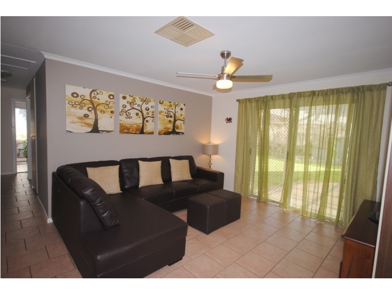 10 Johneff Court, St Agnes SA 5097