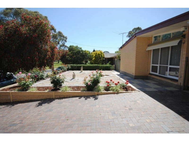 32 Greenway Drive, Surrey Downs SA 5126