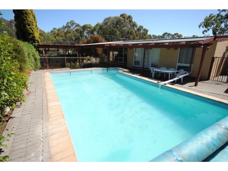 32 Greenway Drive, Surrey Downs SA 5126