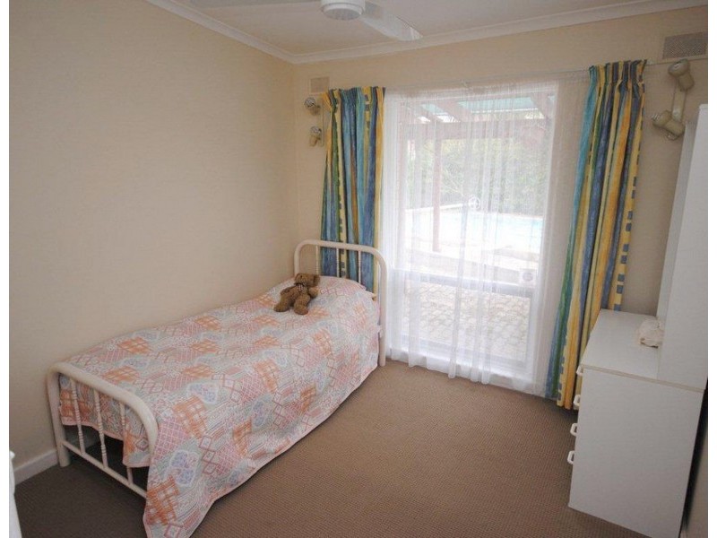 32 Greenway Drive, Surrey Downs SA 5126