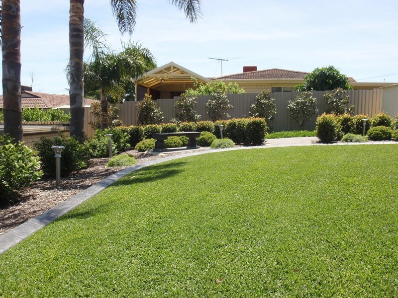 8 Pearl Court, Hope Valley SA 5090