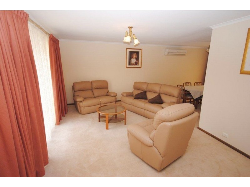 16 Uthwatt Court, St Agnes SA 5097