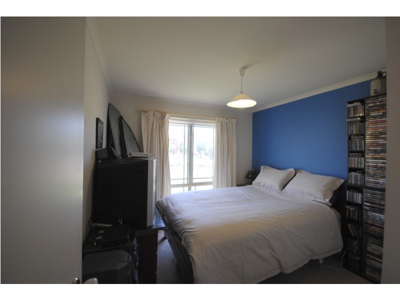 6 Amelio Walk, Flagstaff Hill SA 5159