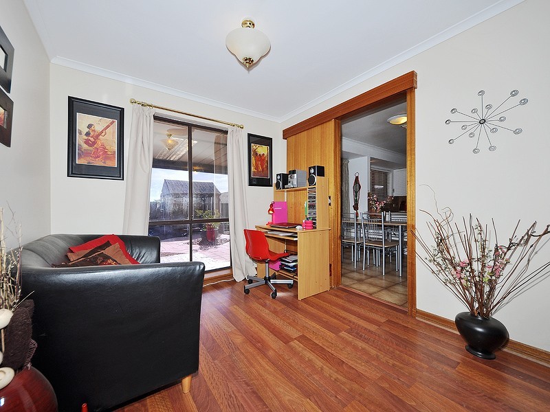 11 Galloway Avenue, Salisbury East SA 5109