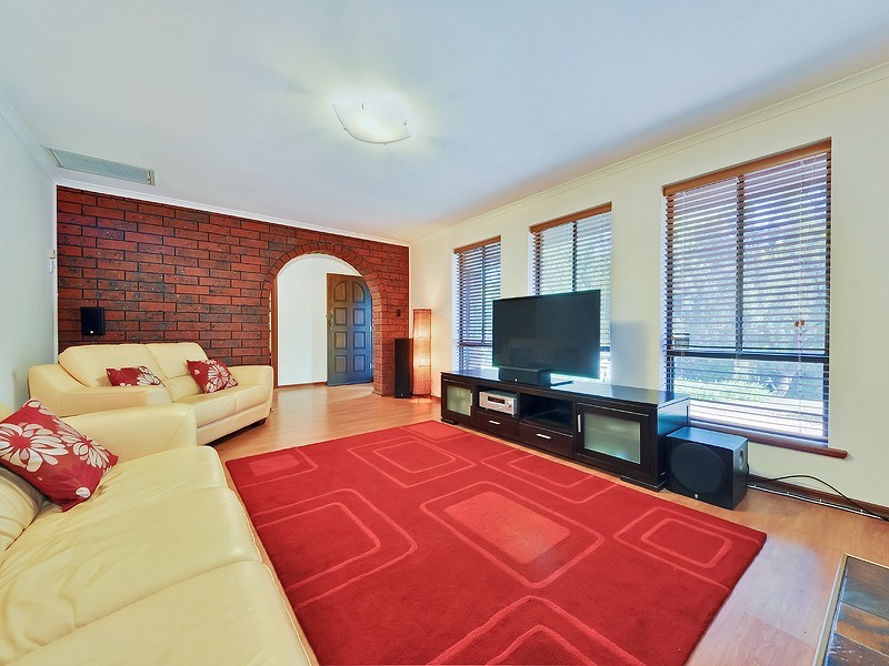 36 Willowbrook Road, Dernancourt SA 5075