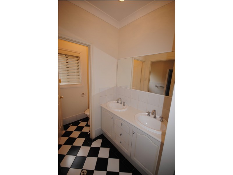 16 Gleneagles Circuit, Greenwith SA 5125