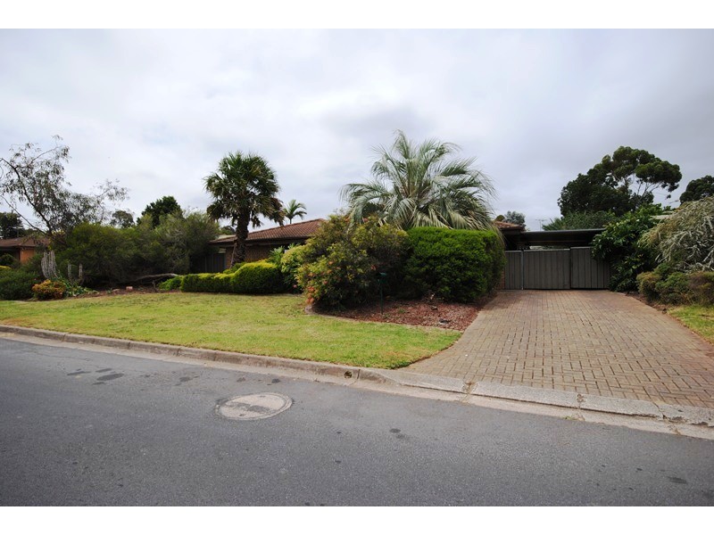 1 Kurrajong Street, Surrey Downs SA 5126