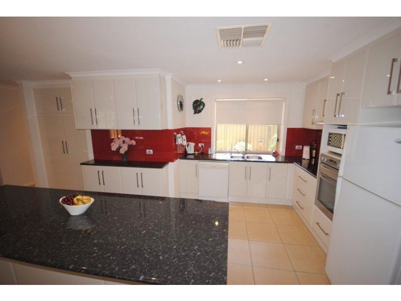 7 Littler Drive, Fairview Park SA 5126