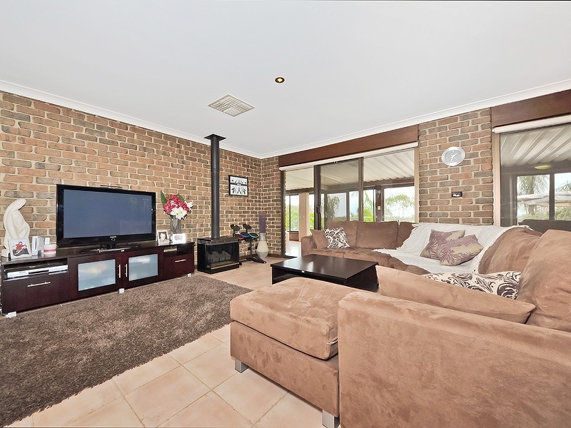 65 Coomurra Drive, Salisbury Heights SA 5109