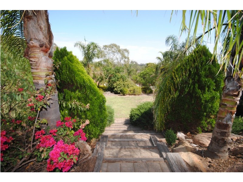 65 Coomurra Drive, Salisbury Heights SA 5109