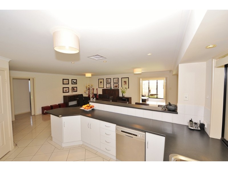 9 The Circuit, Walkley Heights SA 5098