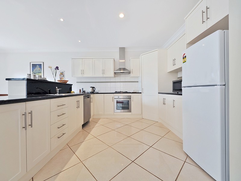 5 Maquarie Street, Mawson Lakes SA 5095