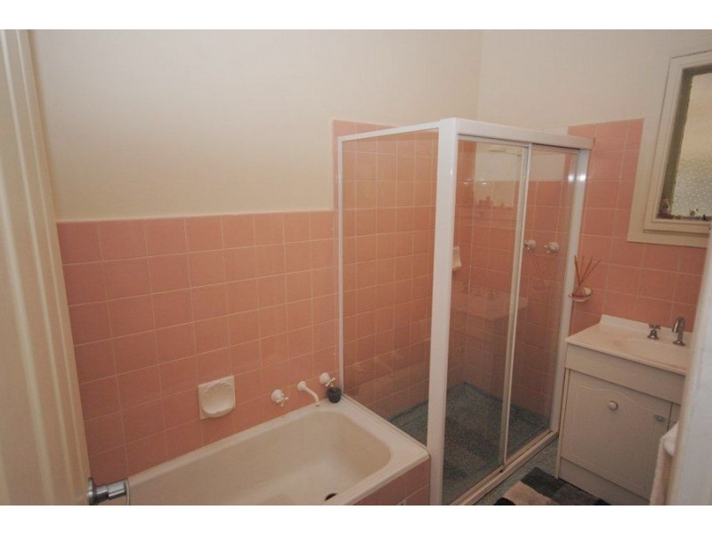 24 Gordon Avenue, St Agnes SA 5097