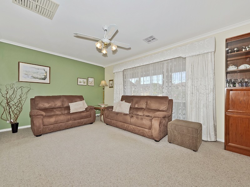 7 Roberts Crescent, Hope Valley SA 5090