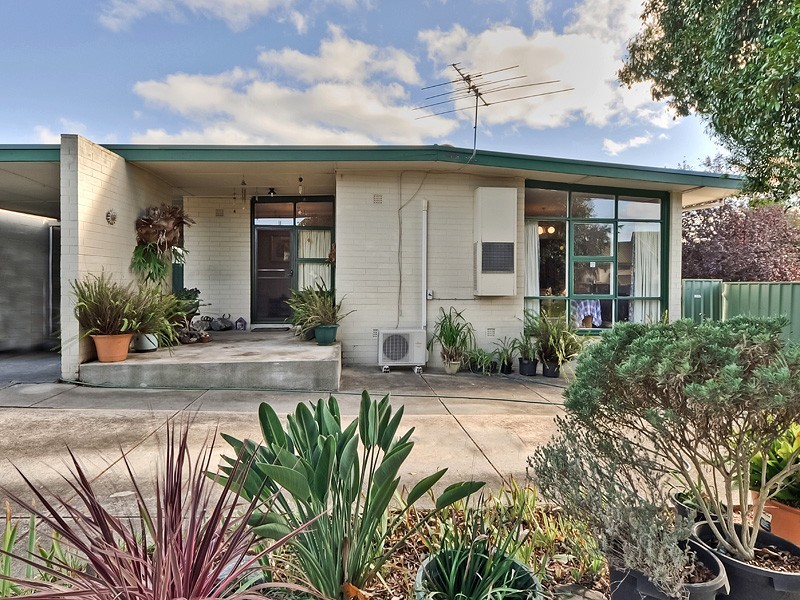 2 Whittaker Drive, Modbury SA 5092