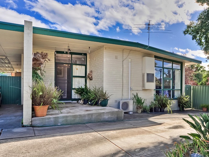 2 Whittaker Drive, Modbury SA 5092