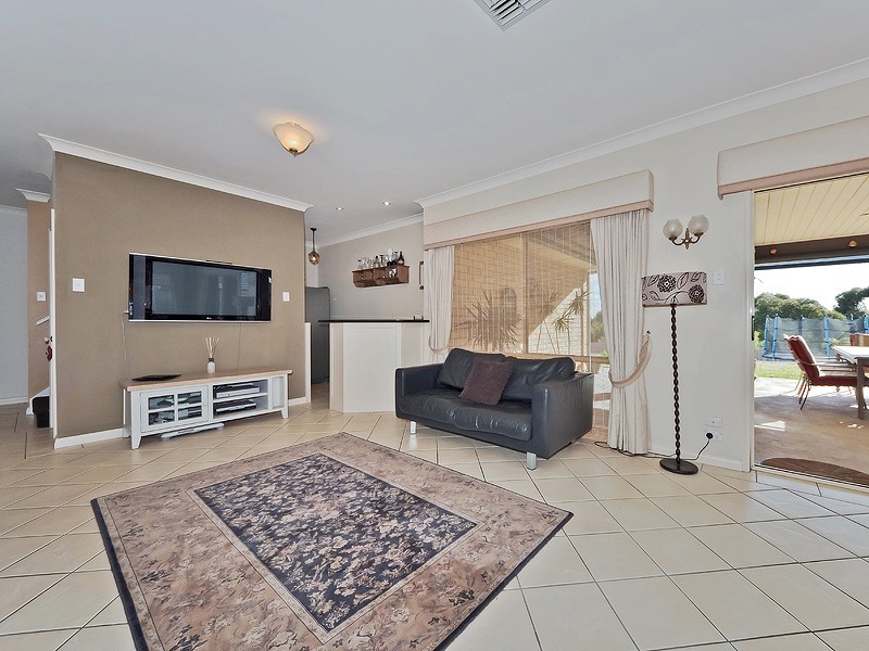 5 The Outlook, Salisbury Heights SA 5109