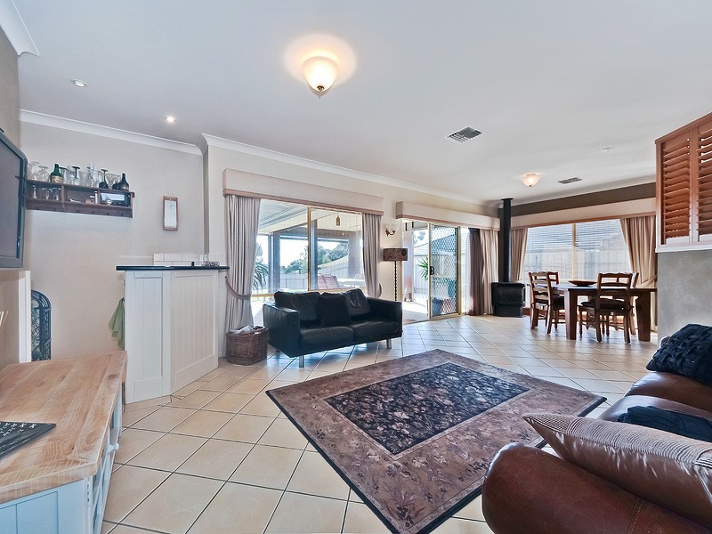 5 The Outlook, Salisbury Heights SA 5109