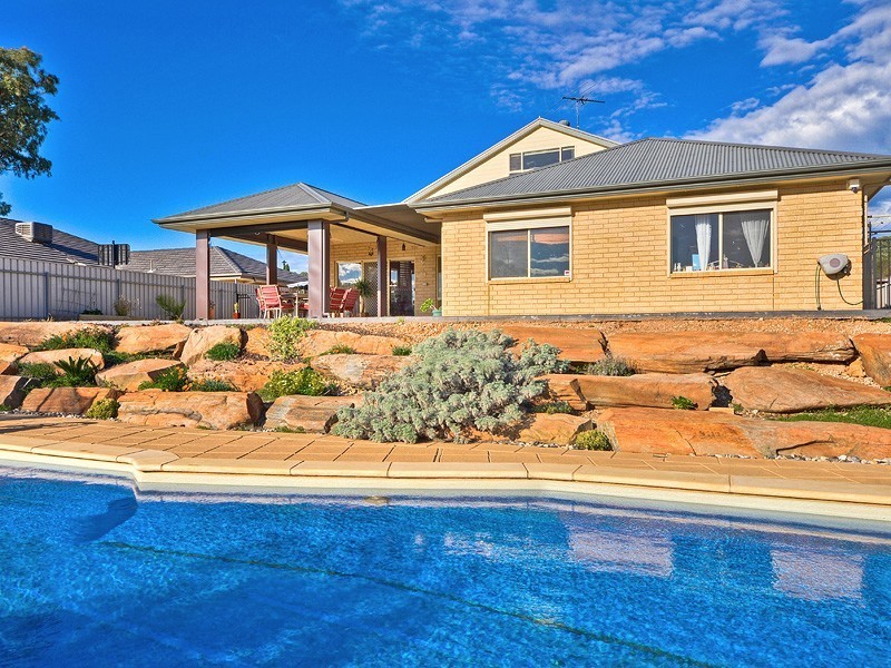 5 The Outlook, Salisbury Heights SA 5109