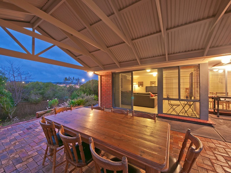 16 Donovan Street, Greenwith SA 5125