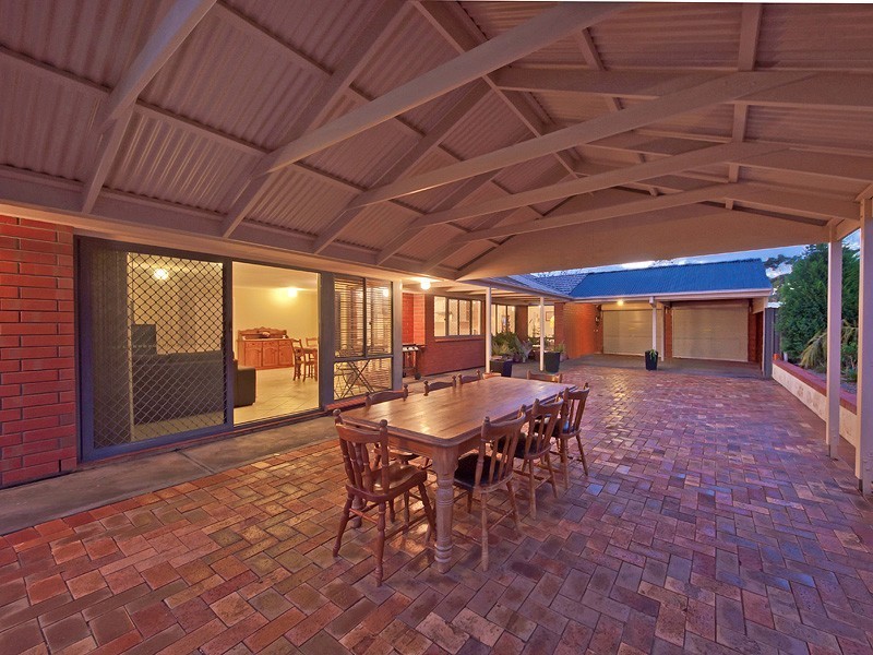 16 Donovan Street, Greenwith SA 5125