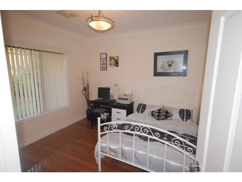 13 Hillstowe Court, Greenwith SA 5125