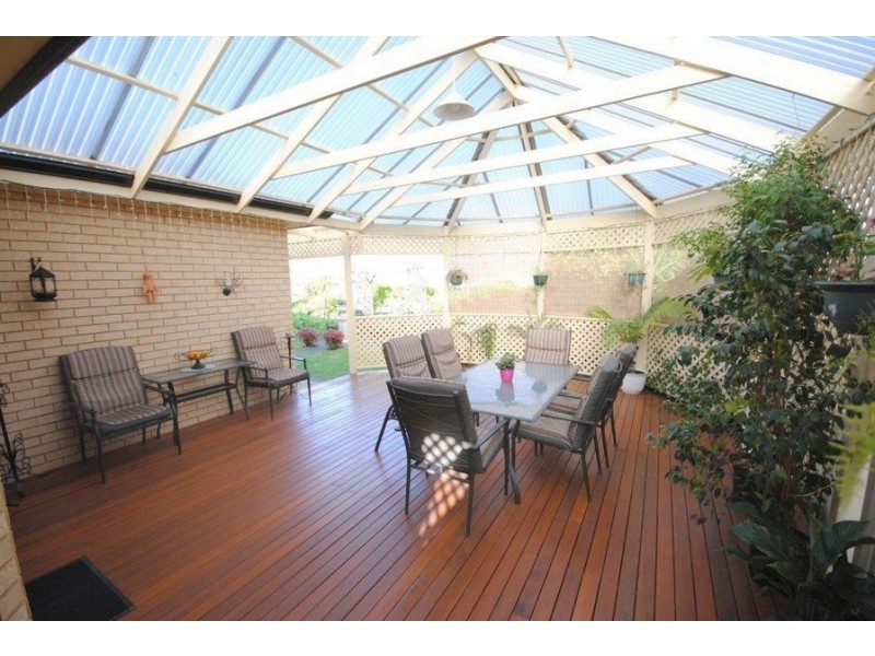 13 Hillstowe Court, Greenwith SA 5125