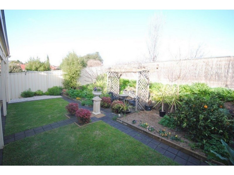 13 Hillstowe Court, Greenwith SA 5125