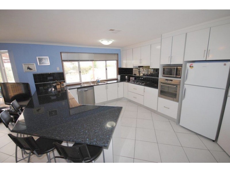 14 Numurkah Court, Salisbury Heights SA 5109