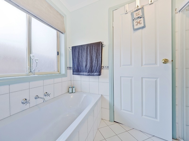 15 Amisfield Crescent, Greenwith SA 5125