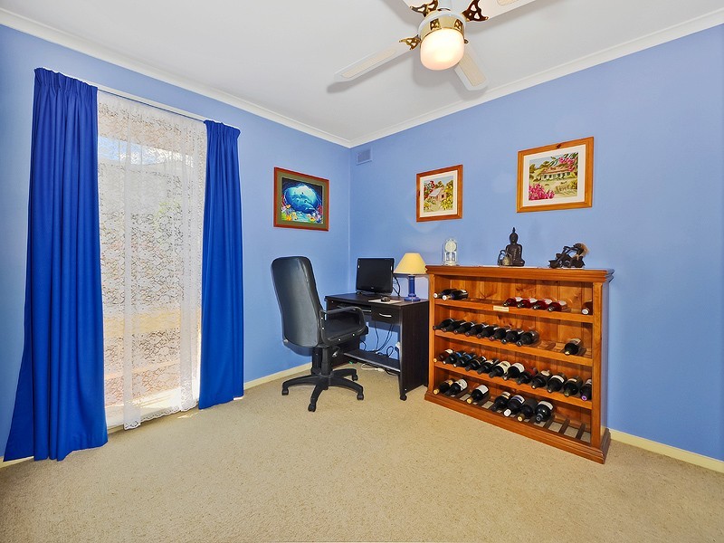 21 Dundee Road, Modbury SA 5092