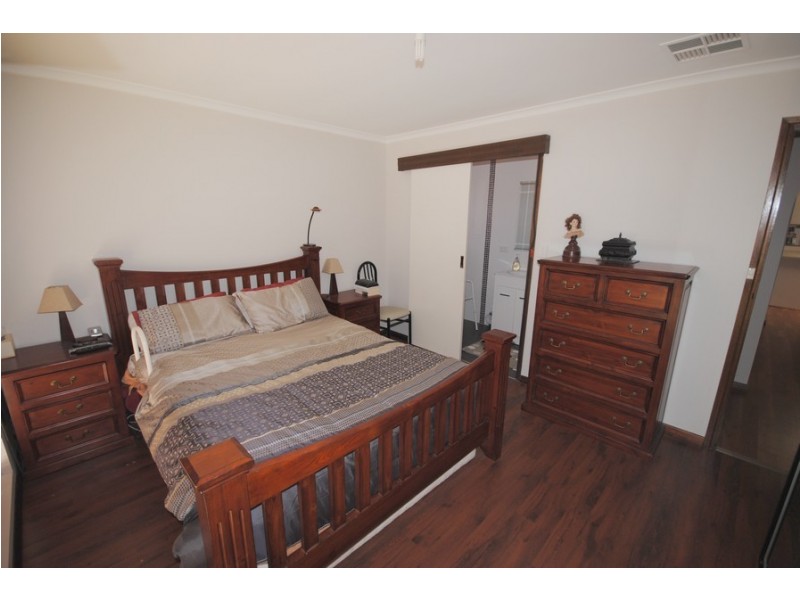 12 Lennox Drive, Paralowie SA 5108