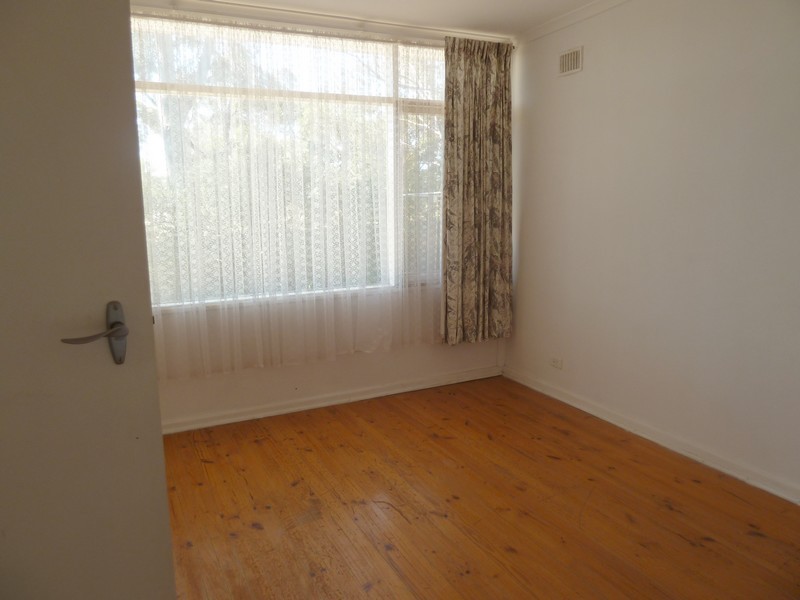 10 Fairway Street, Para Hills SA 5096