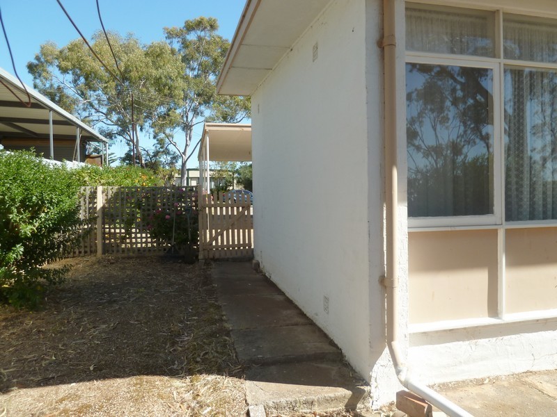 10 Fairway Street, Para Hills SA 5096