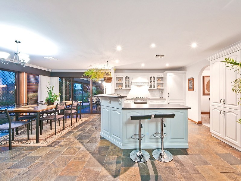 9 Old Tawny Close, Wynn Vale SA 5127