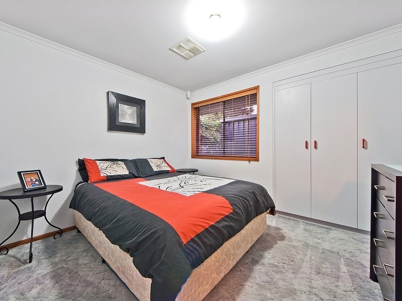 9 Old Tawny Close, Wynn Vale SA 5127