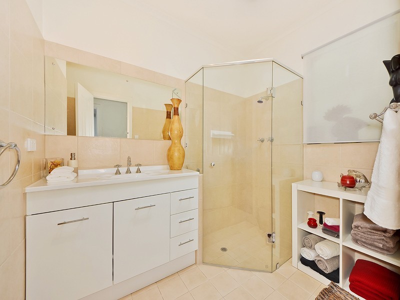 21 Nottingham Crescent, Valley View SA 5093