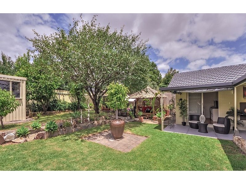 21 Nottingham Crescent, Valley View SA 5093
