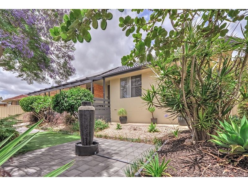 21 Nottingham Crescent, Valley View SA 5093
