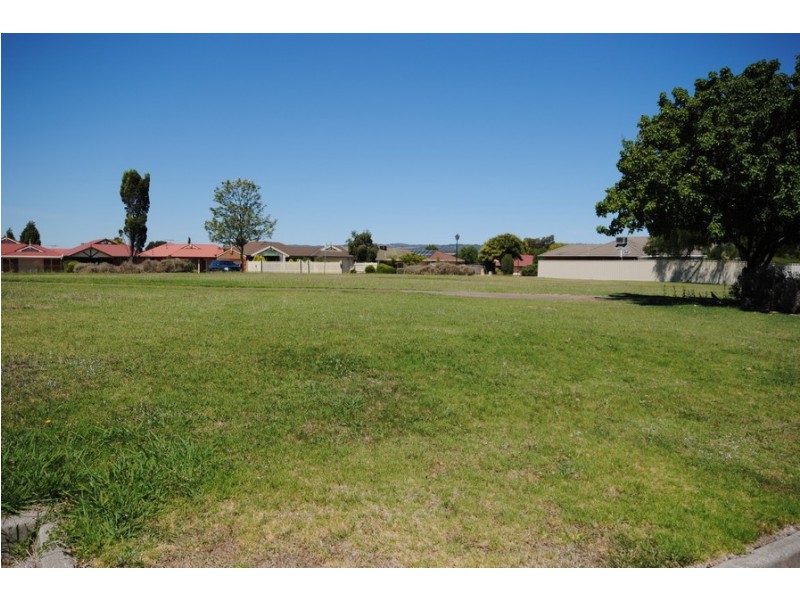 11 Cuneo Place, Golden Grove SA 5125
