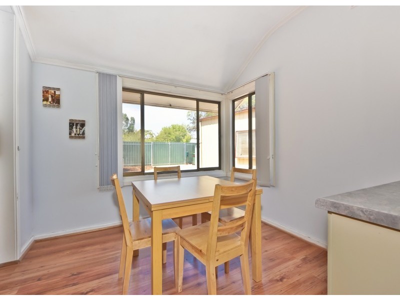 2 Winterbourne Road, Elizabeth Vale SA 5112